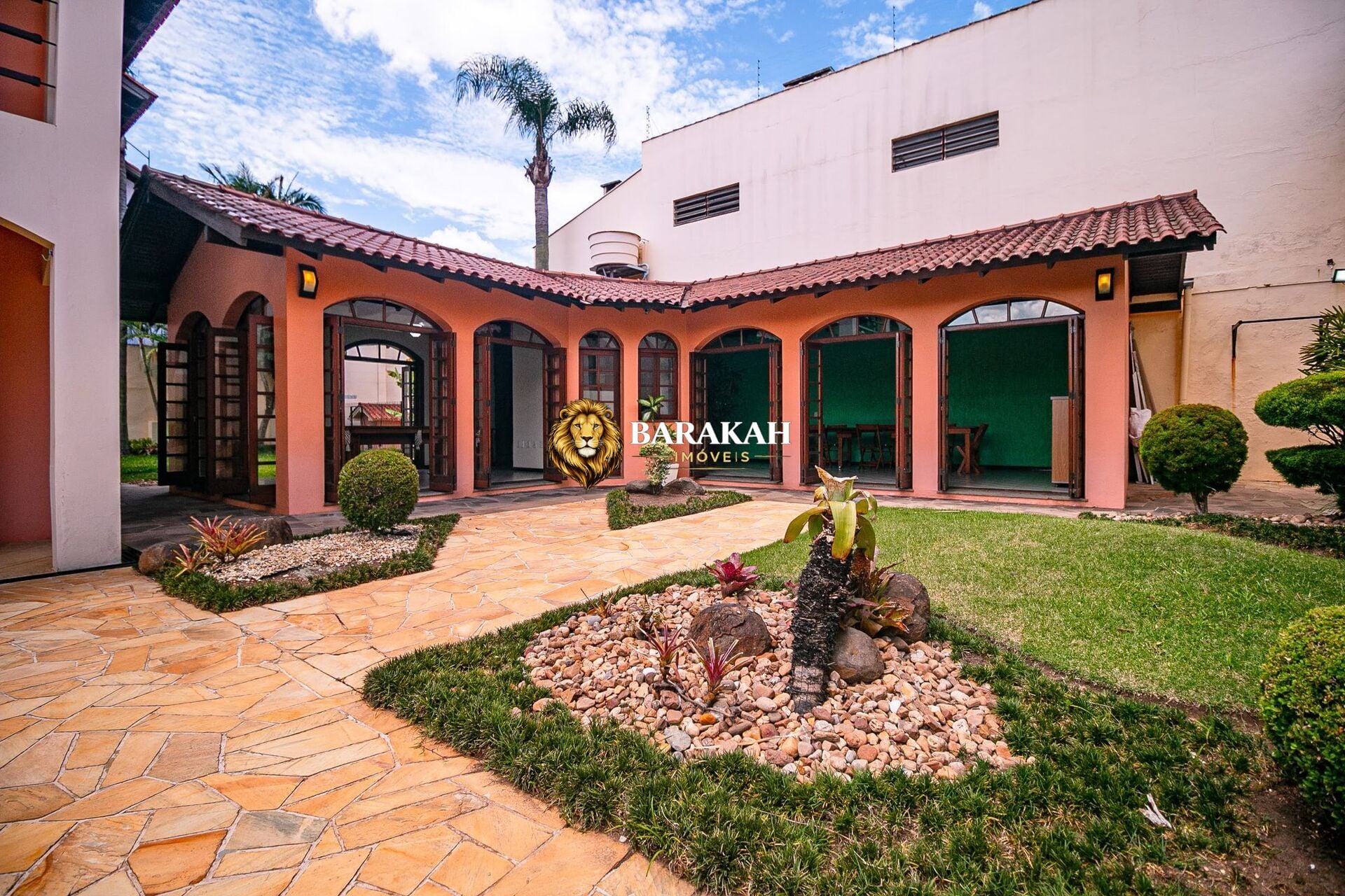 Casa, 4 quartos, 374 m² - Foto 2