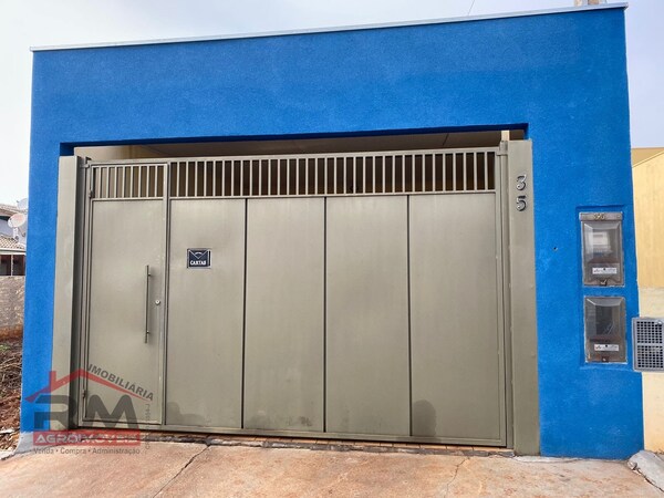 Casa à venda em Santa Cruz do Rio Pardo/SP