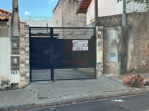 Casa à venda no bairro Vila Mathias em Santa Cruz do Rio Pardo/SP