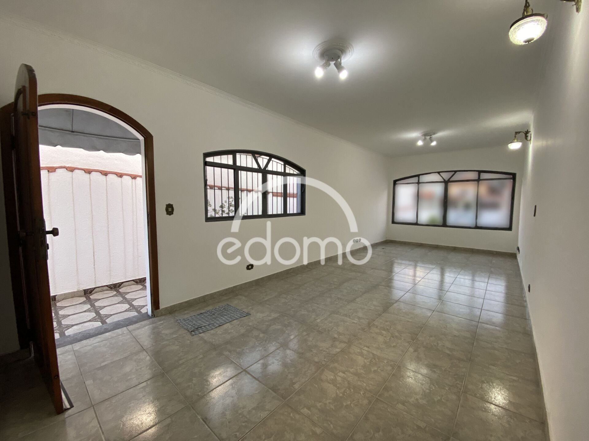 Sobrado, 3 quartos, 221 m² - Foto 2