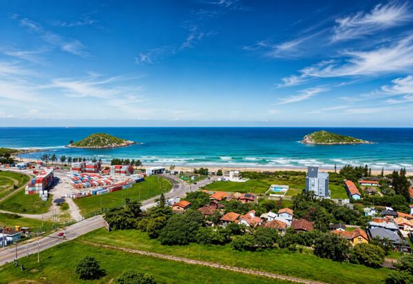 10 motivos para investir em Imbituba, uma das cidades mais promissoras do litoral catarinense.
