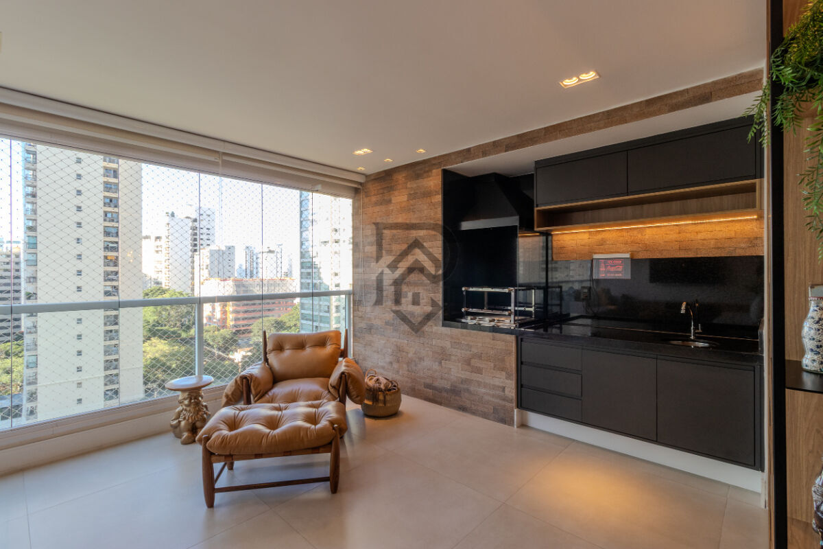 Apartamento, 3 quartos, 222 m² - Foto 1