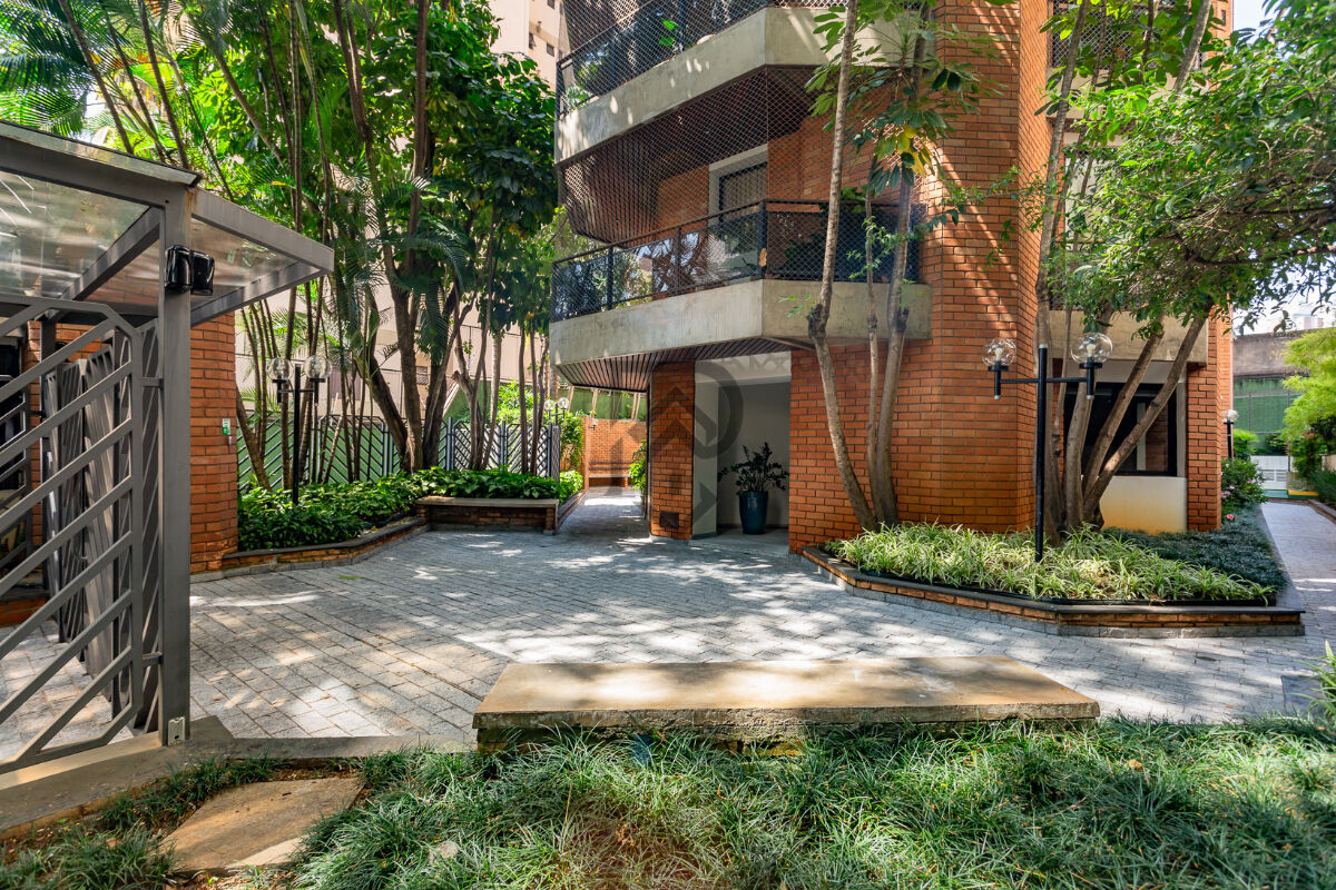 Apartamento, 3 quartos, 206 m² - Foto 2