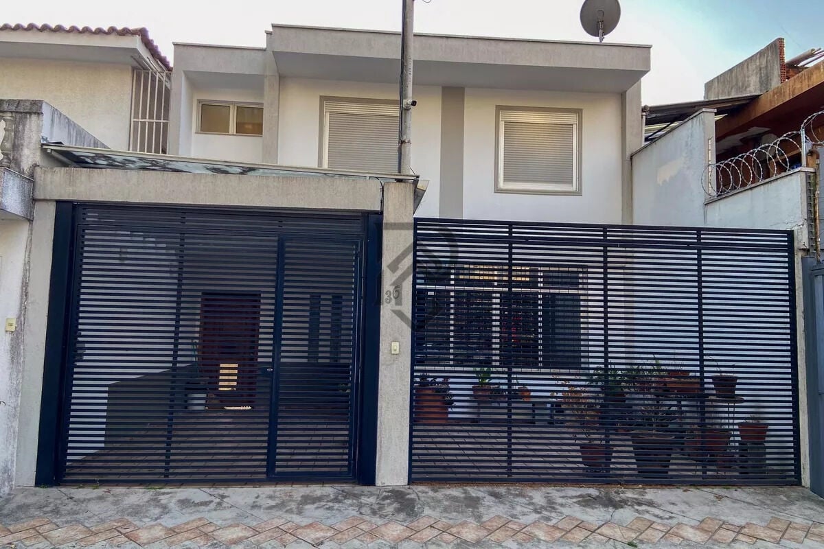 Casa, 3 quartos, 172 m² - Foto 1
