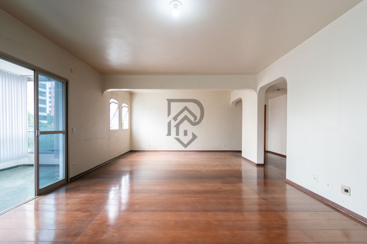 Apartamento, 4 quartos, 196 m² - Foto 2