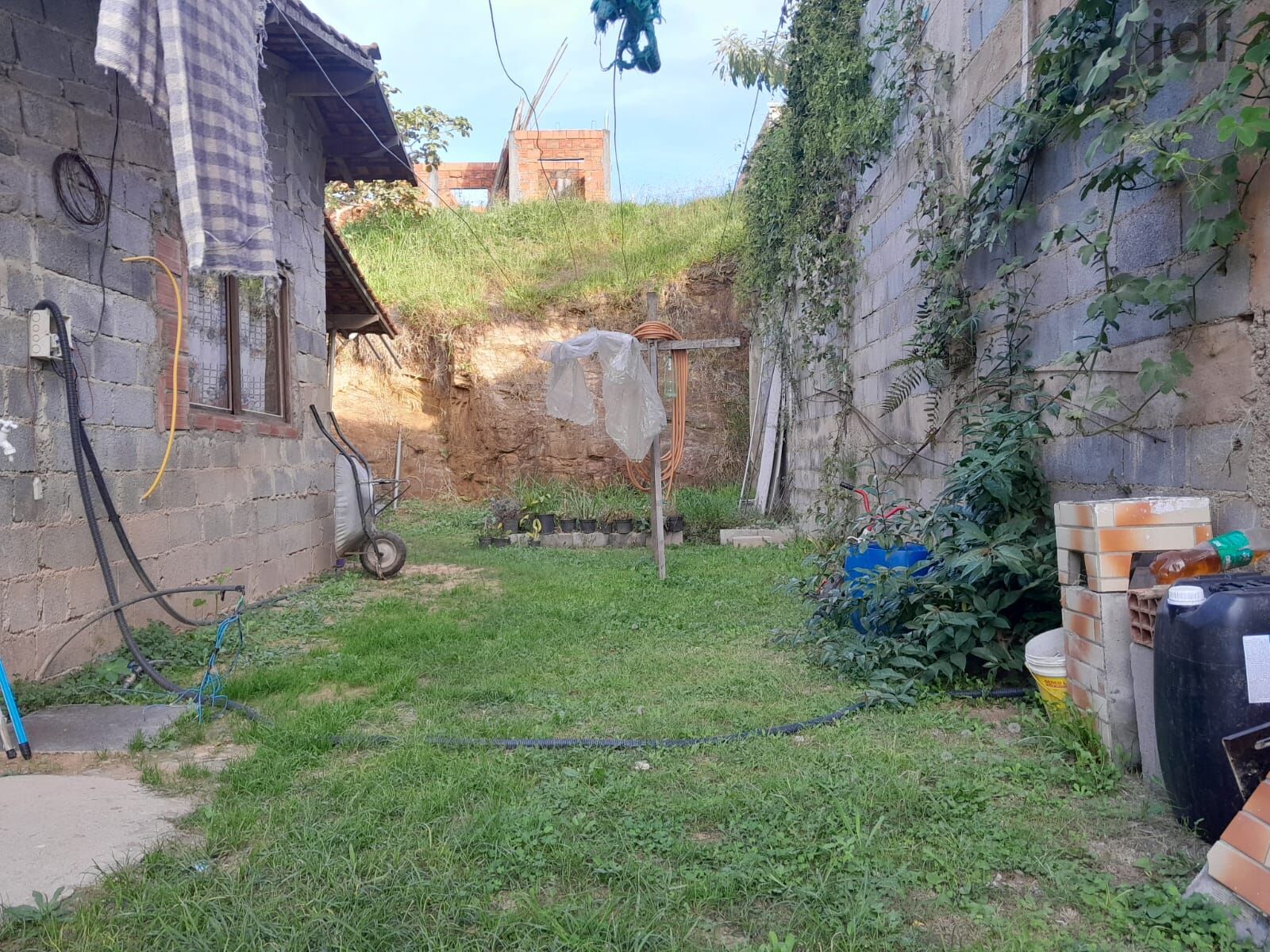 Chácara em Dona Catarina, Mairinque - Chácara em Dona Catarina, Mairinque/SP COM 02 CASAS NO QUINTAL! - Foto 28