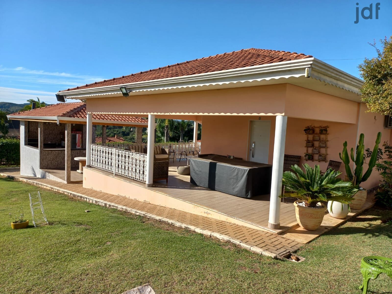 Chácara em Porta do Sol, Mairinque - Chácara semi nova com terreno plano E LINDO JARDIM - Foto 7