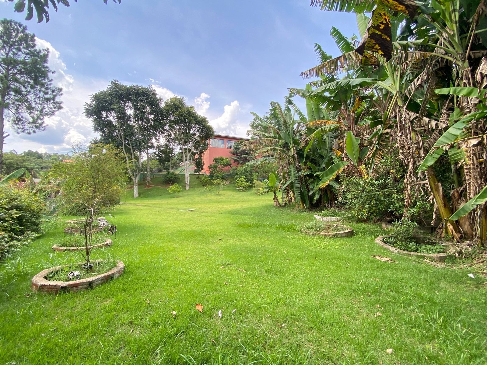 Chácara em Porta do Sol, Mairinque - Chácara em Porta do Sol, Mairinque/SP com 6.600 m2 de terreno e 650 m2 de área construída. - Foto 8