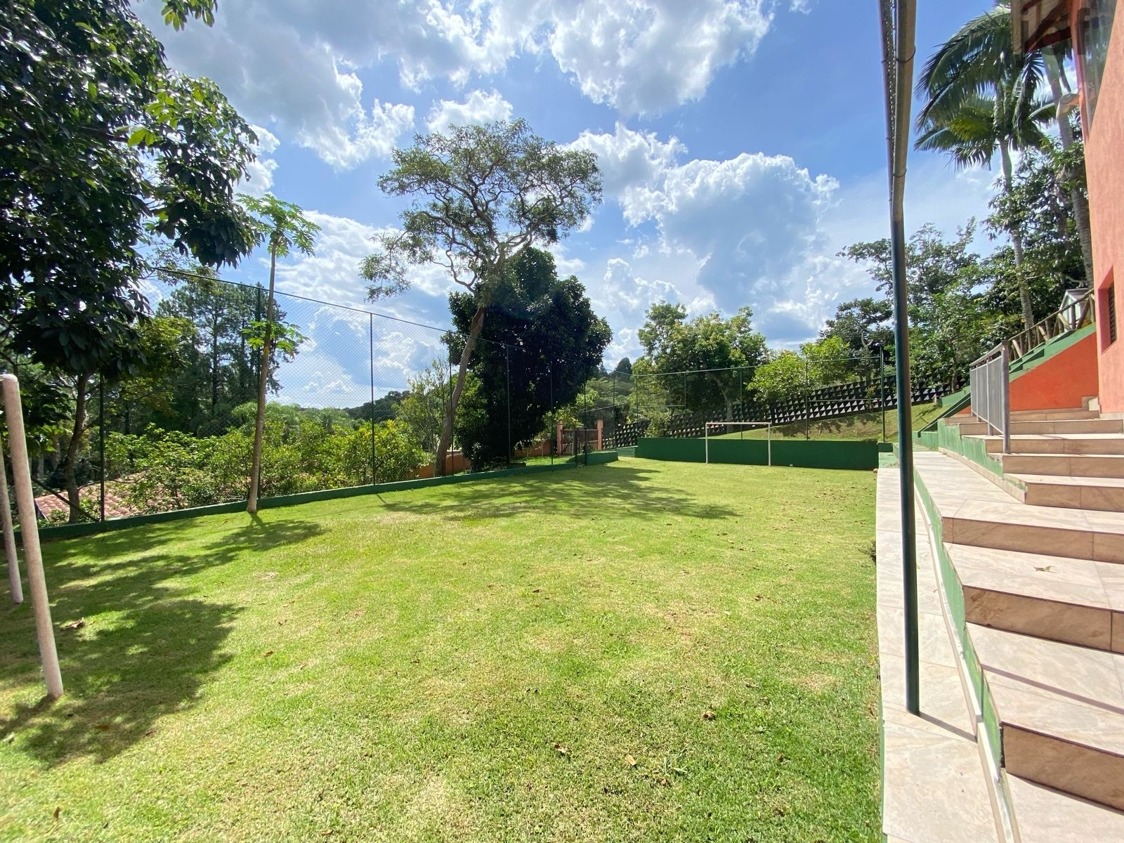 Chácara em Porta do Sol, Mairinque - Chácara em Porta do Sol, Mairinque/SP com 6.600 m2 de terreno e 650 m2 de área construída. - Foto 12
