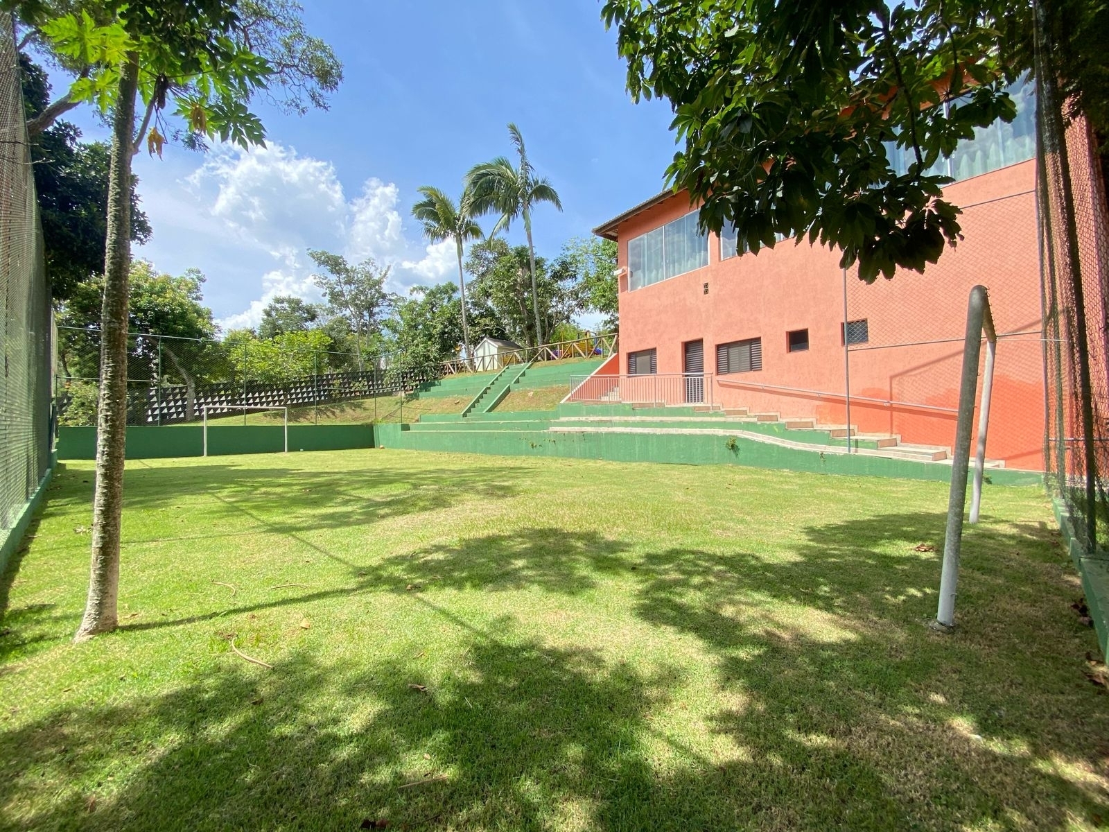 Chácara em Porta do Sol, Mairinque - Chácara em Porta do Sol, Mairinque/SP com 6.600 m2 de terreno e 650 m2 de área construída. - Foto 16