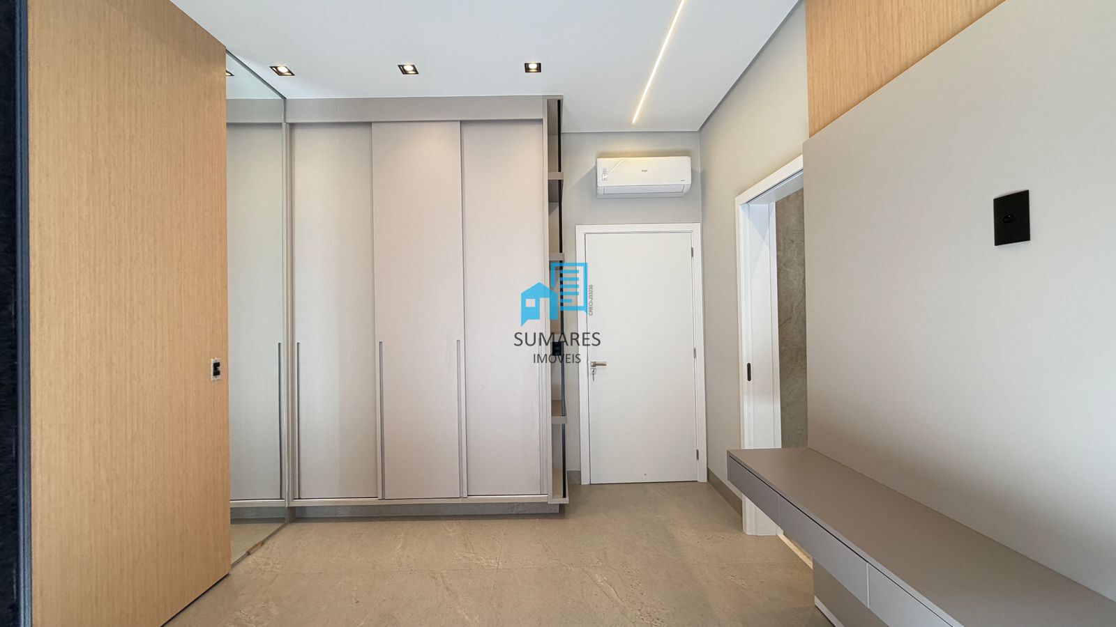 Casa com 3 quartos à venda, 253m² — foto 19 de 33