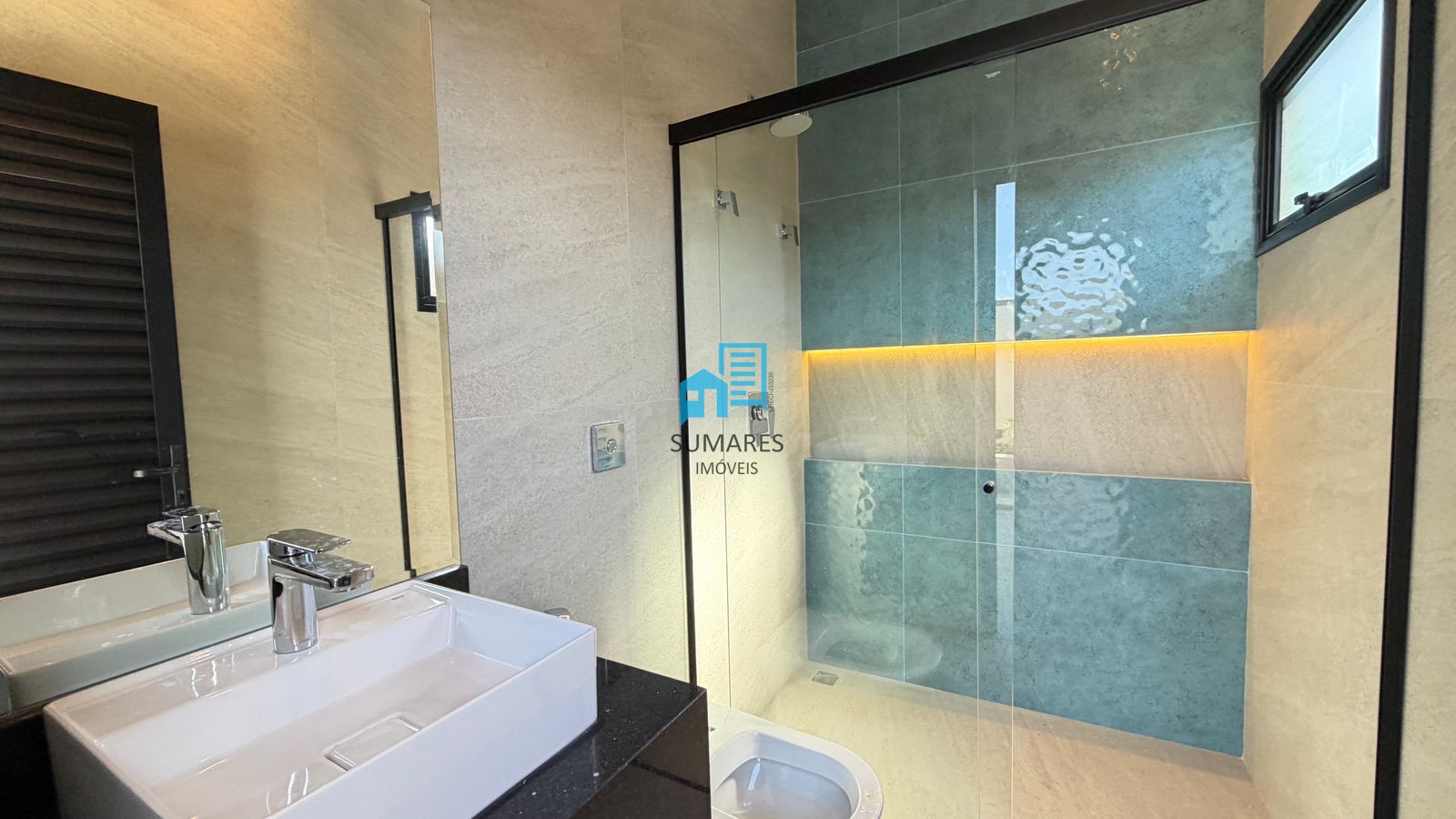 Casa com 3 quartos à venda, 253m² — foto 31 de 33
