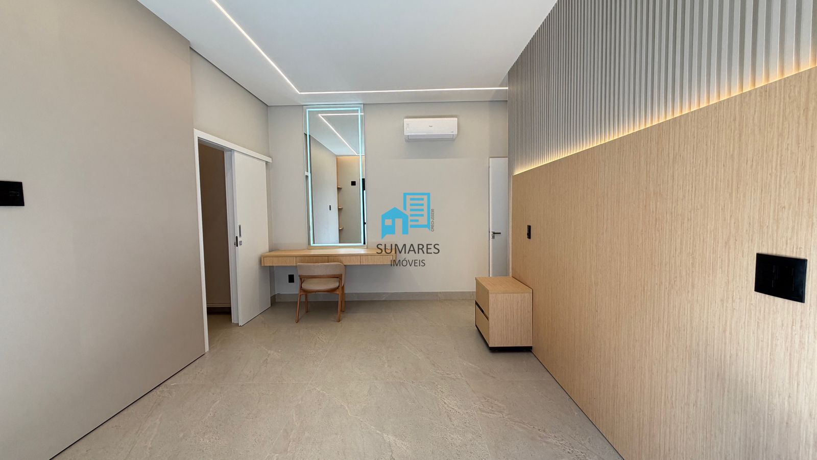 Casa com 3 quartos à venda, 253m² — foto 15 de 33