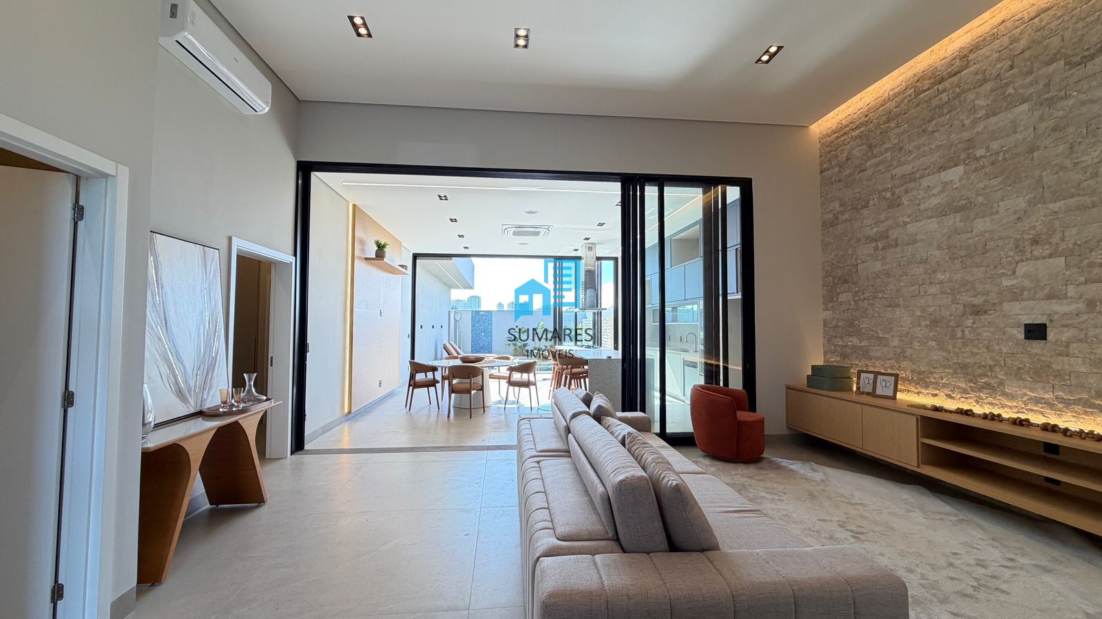 Casa com 3 quartos à venda, 253m² — foto 10 de 33