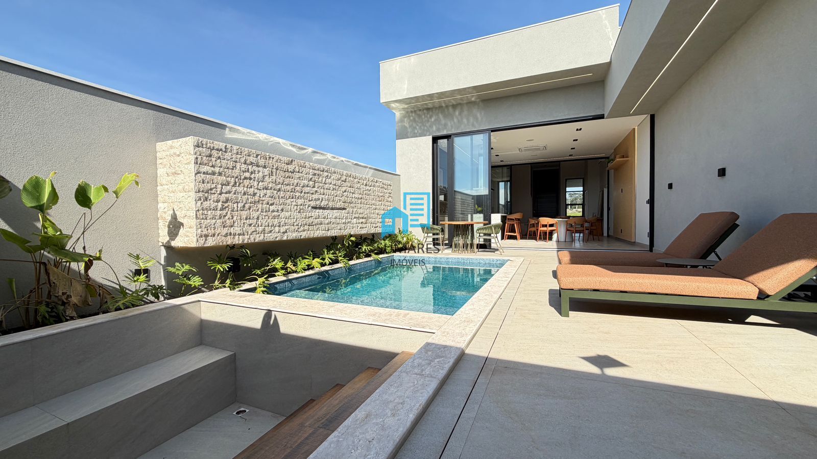Casa com 3 quartos à venda, 253m² — foto 27 de 33