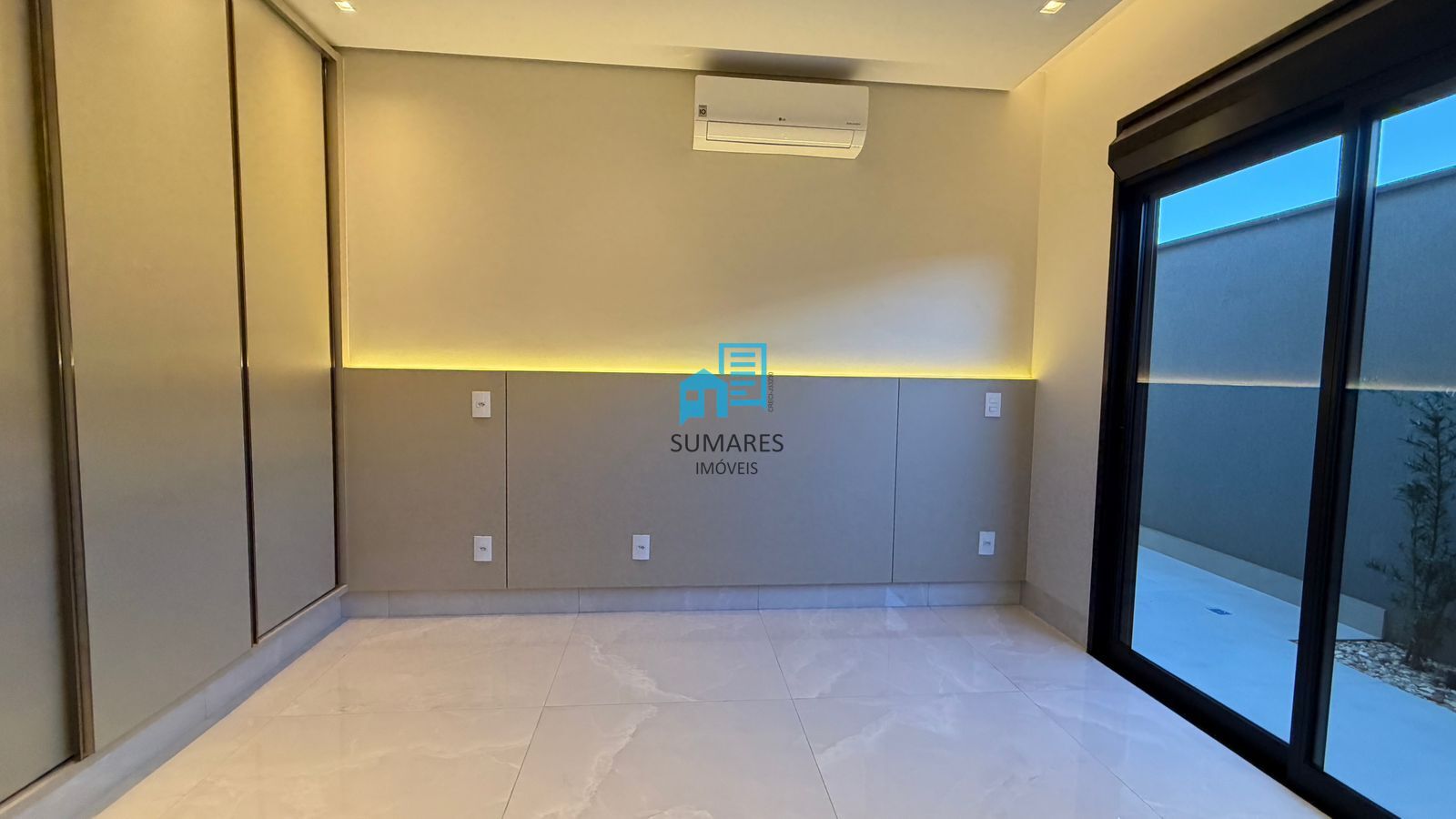 Casa com 3 quartos à venda, 230m² — foto 22 de 33