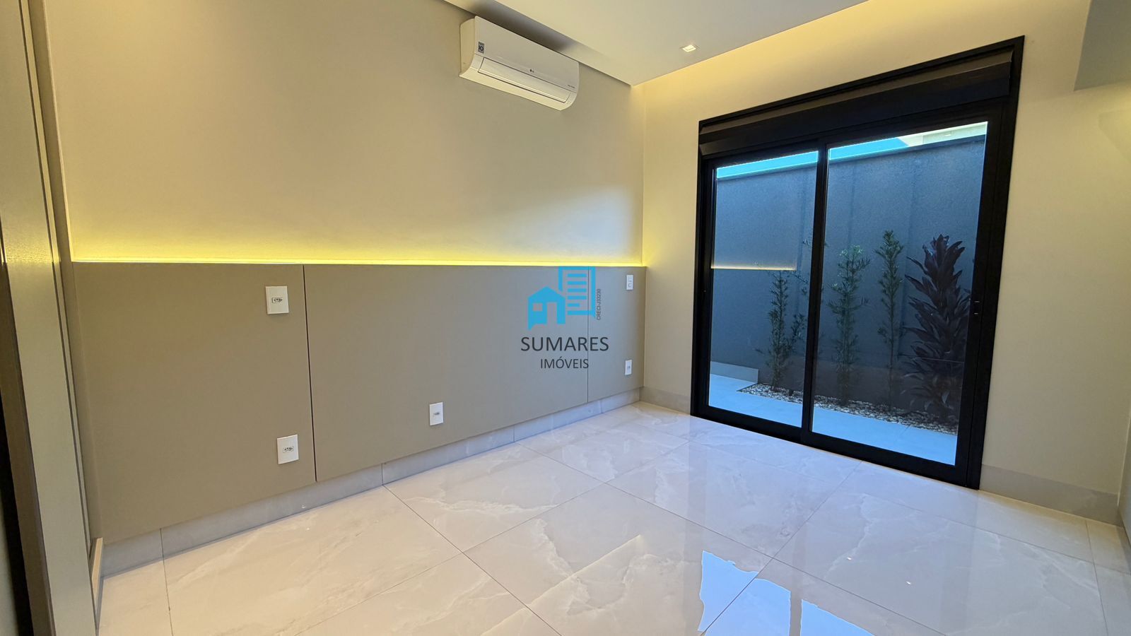 Casa com 3 quartos à venda, 230m² — foto 23 de 33