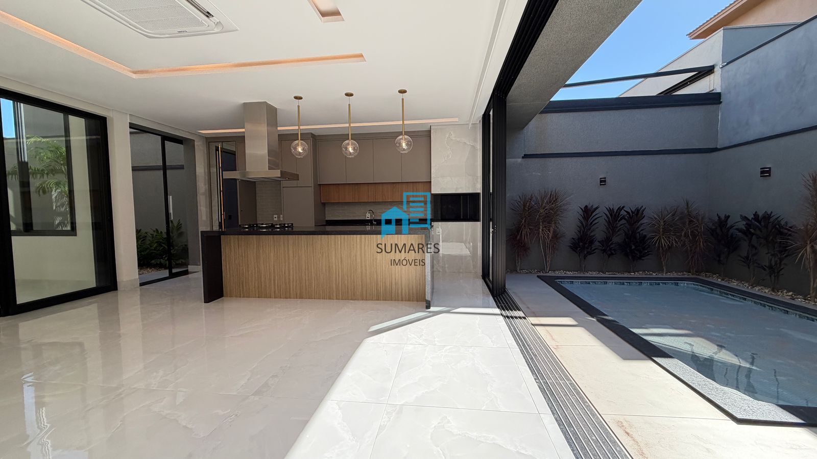 Casa com 3 quartos à venda, 230m² — foto 13 de 33