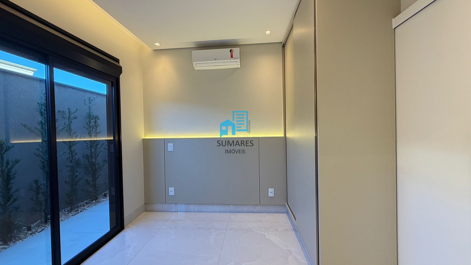 Casa com 3 quartos à venda, 230m² — foto 25 de 33
