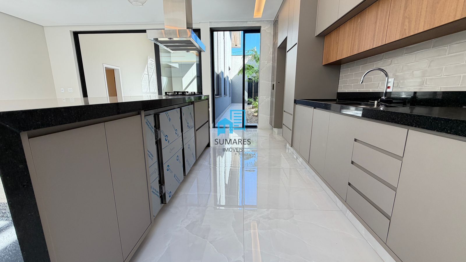 Casa com 3 quartos à venda, 230m² — foto 17 de 33