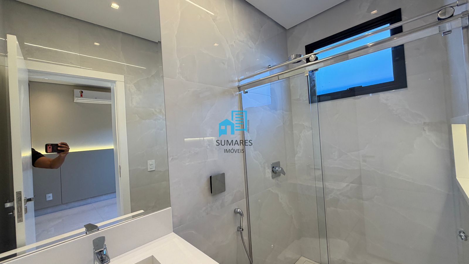 Casa com 3 quartos à venda, 230m² — foto 26 de 33