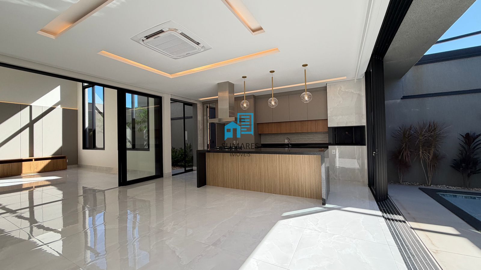 Casa com 3 quartos à venda, 230m² — foto 15 de 33