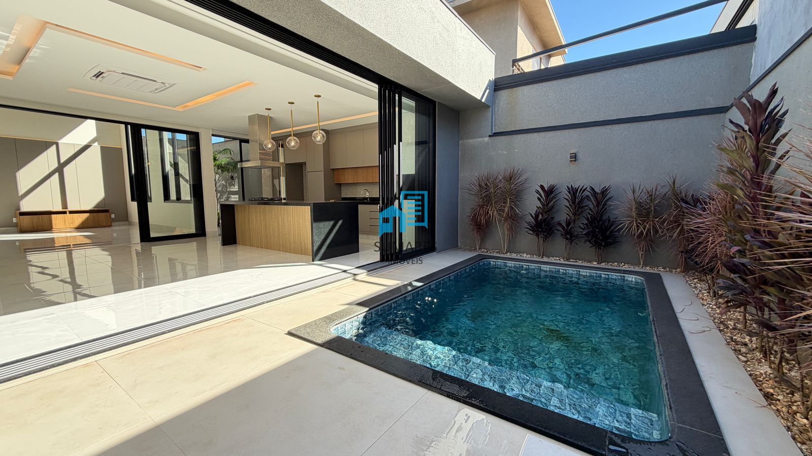 Casa com 3 quartos à venda, 230m² — foto 19 de 33