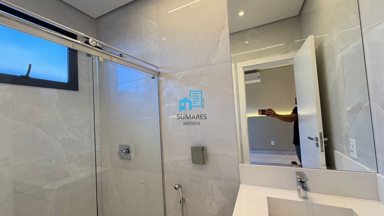 Casa com 3 quartos à venda, 230m² — foto 24 de 33