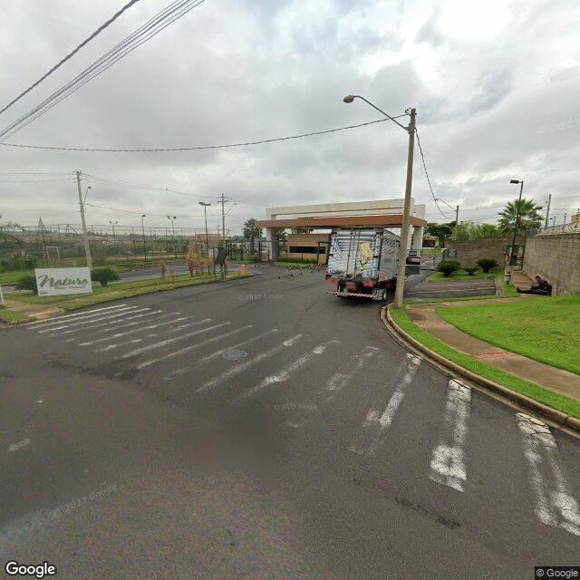 Imagem estática do "Street View" da localização