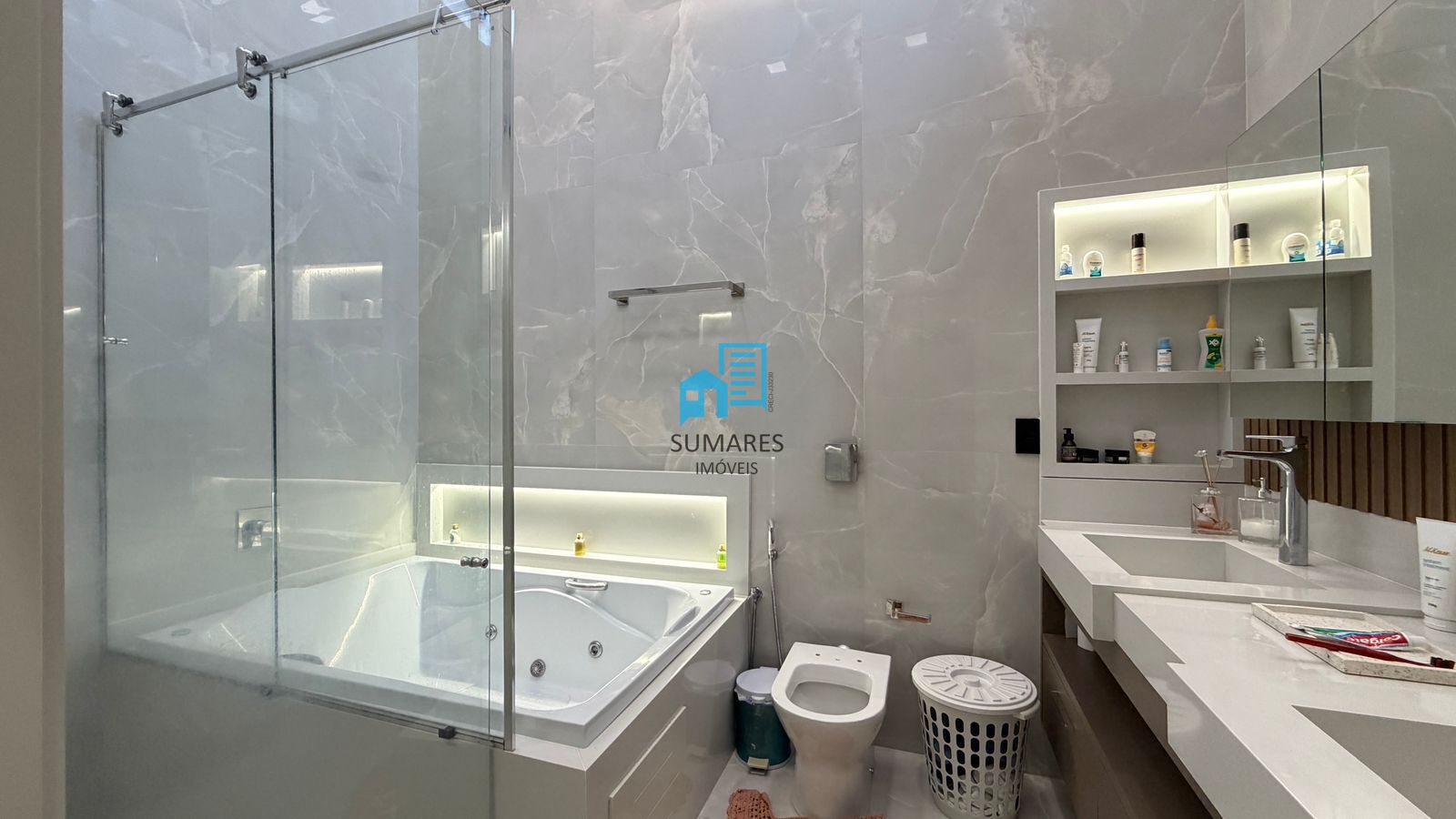 Casa de Condomínio com 3 quartos à venda, 200m² — foto 29 de 42