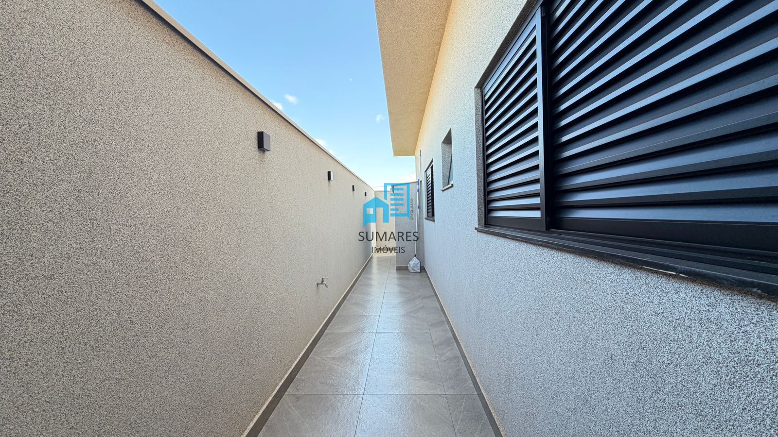 Casa de Condomínio com 3 quartos à venda, 200m² — foto 16 de 42