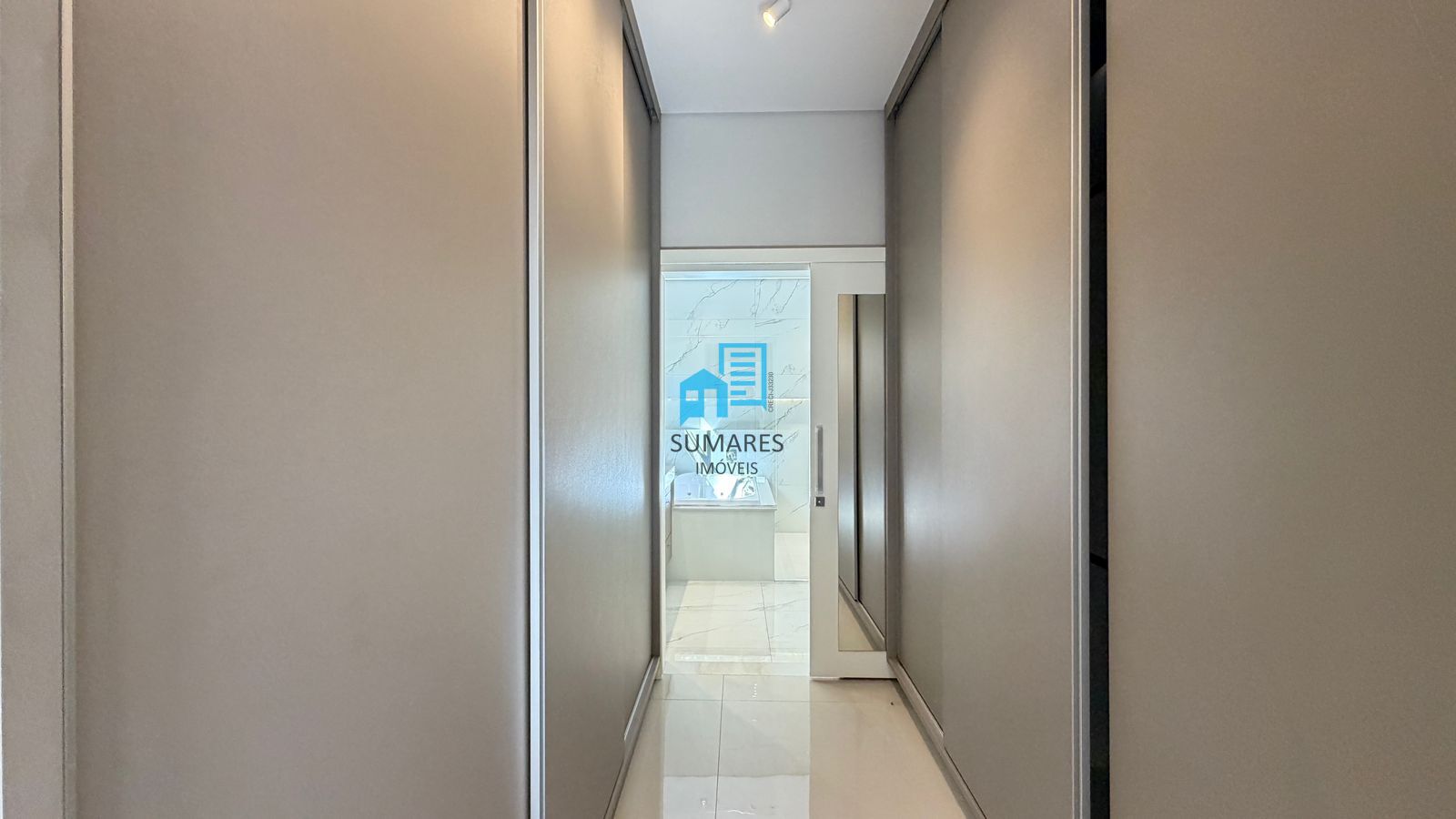 Casa com 3 quartos à venda, 212m² — foto 13 de 32
