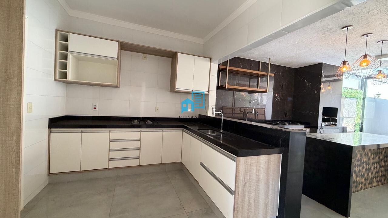 Casa com 3 quartos à venda, 140m² — foto 8 de 25