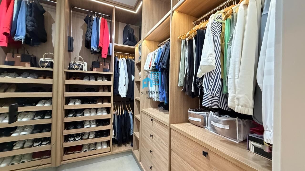 Casa de Condomínio com 3 quartos à venda, 215m² — foto 19 de 35