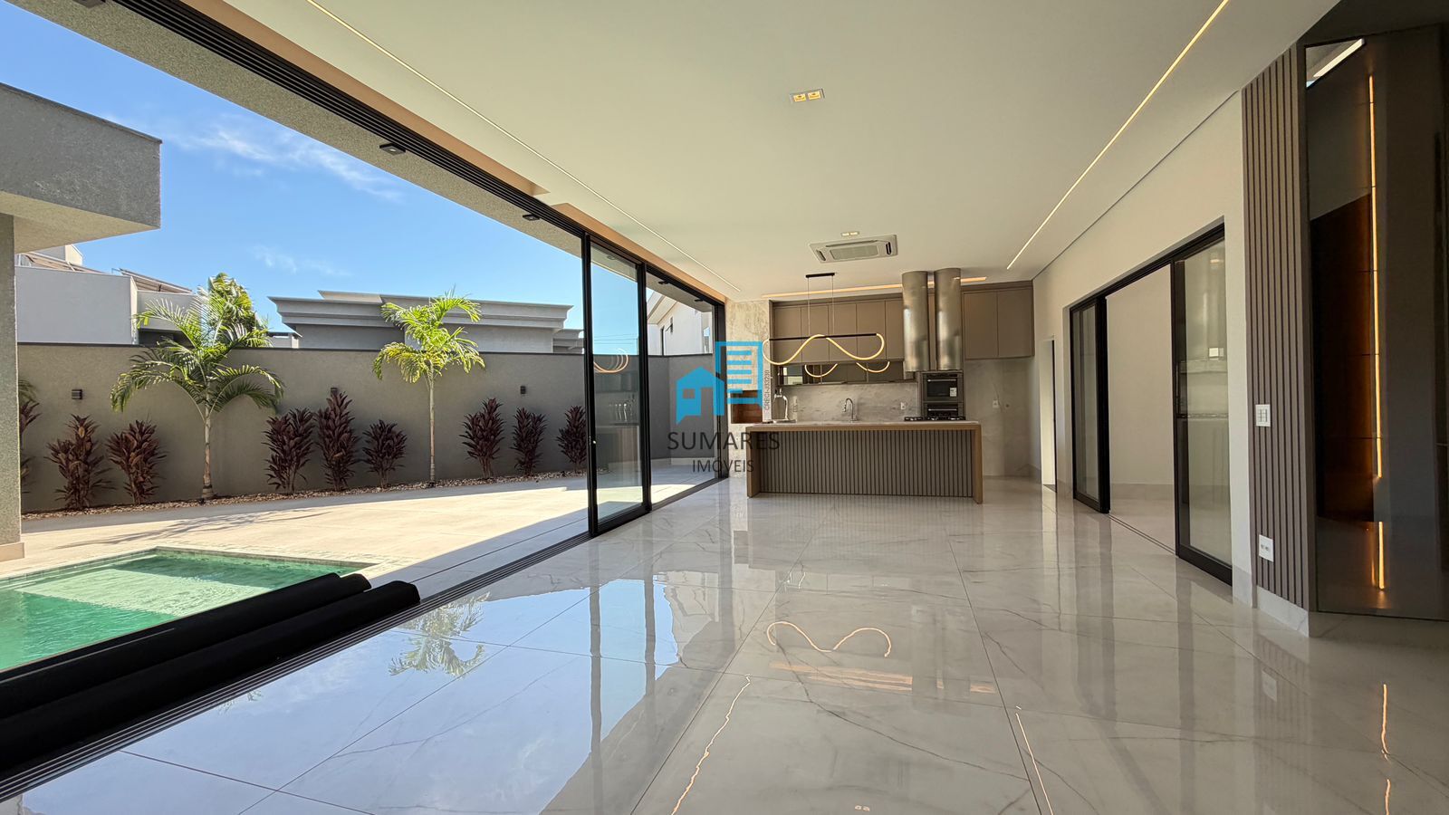 Casa com 4 quartos à venda, 299m² — foto 12 de 45