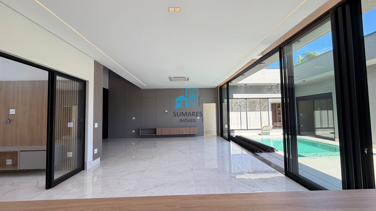 Casa com 4 quartos à venda, 299m² — foto 13 de 45