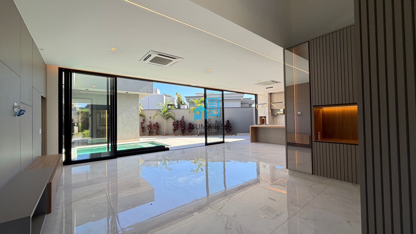 Casa com 4 quartos à venda, 299m² — foto 15 de 45