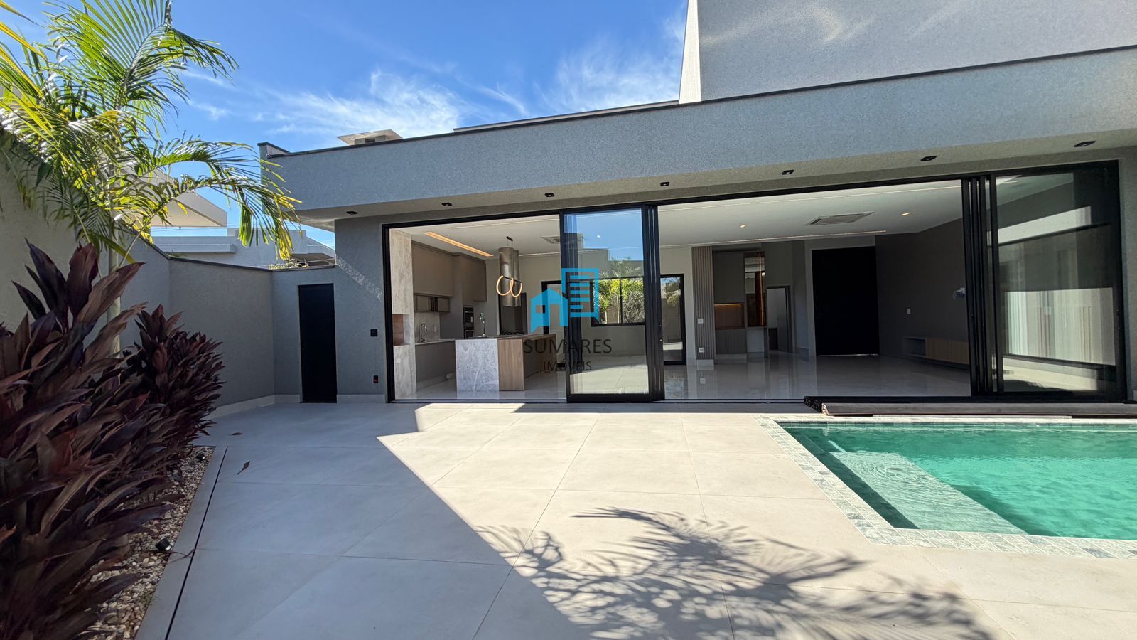 Casa com 4 quartos à venda, 299m² — foto 18 de 45