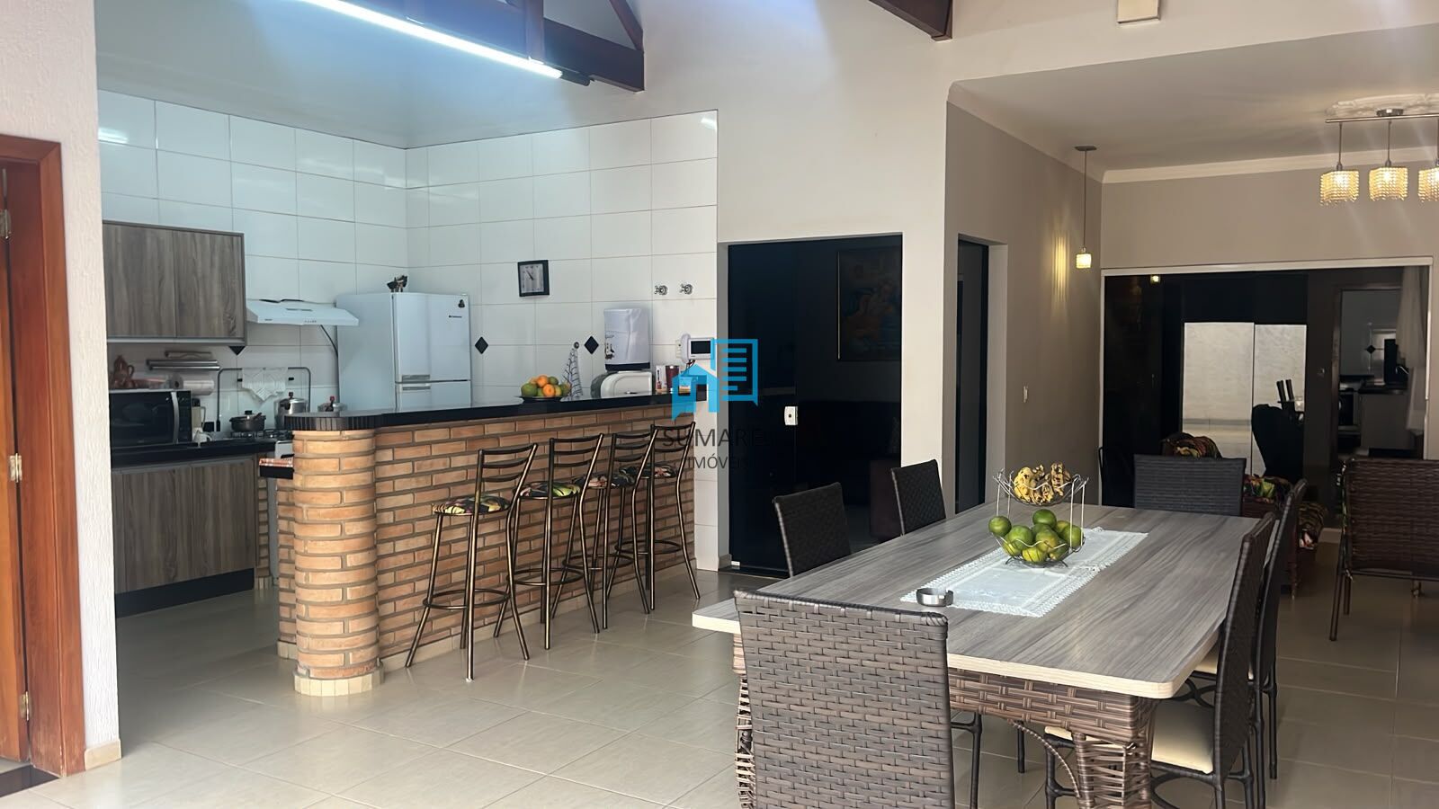 Casa com 3 quartos à venda, 270m² — foto 37 de 44
