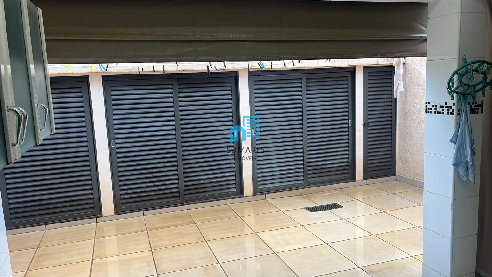 Casa com 3 quartos à venda, 270m² — foto 43 de 44