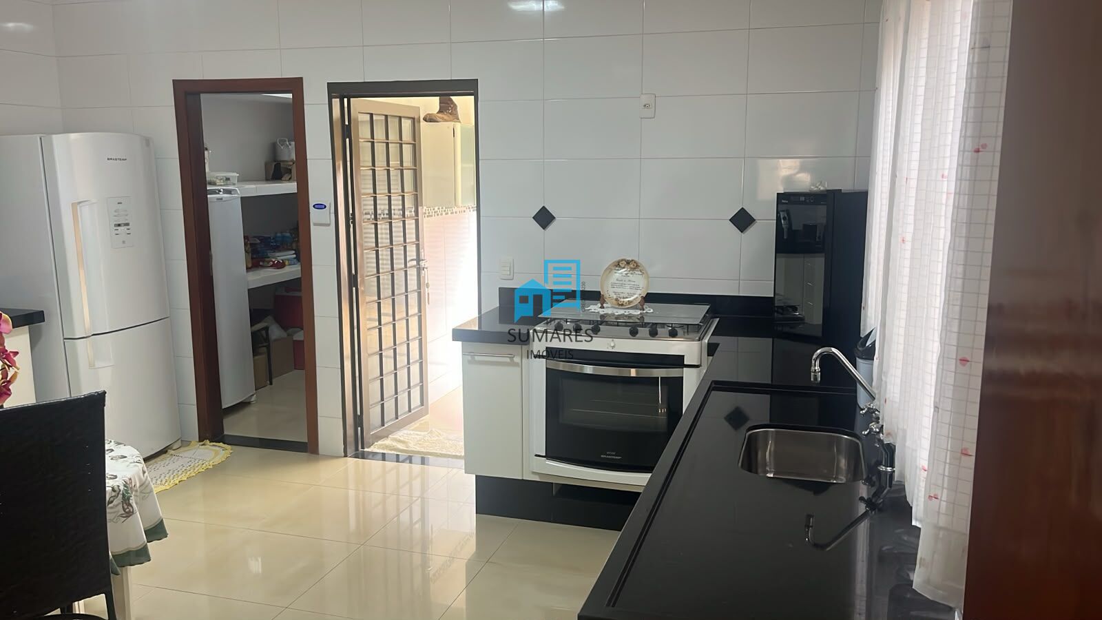 Casa com 3 quartos à venda, 270m² — foto 23 de 44