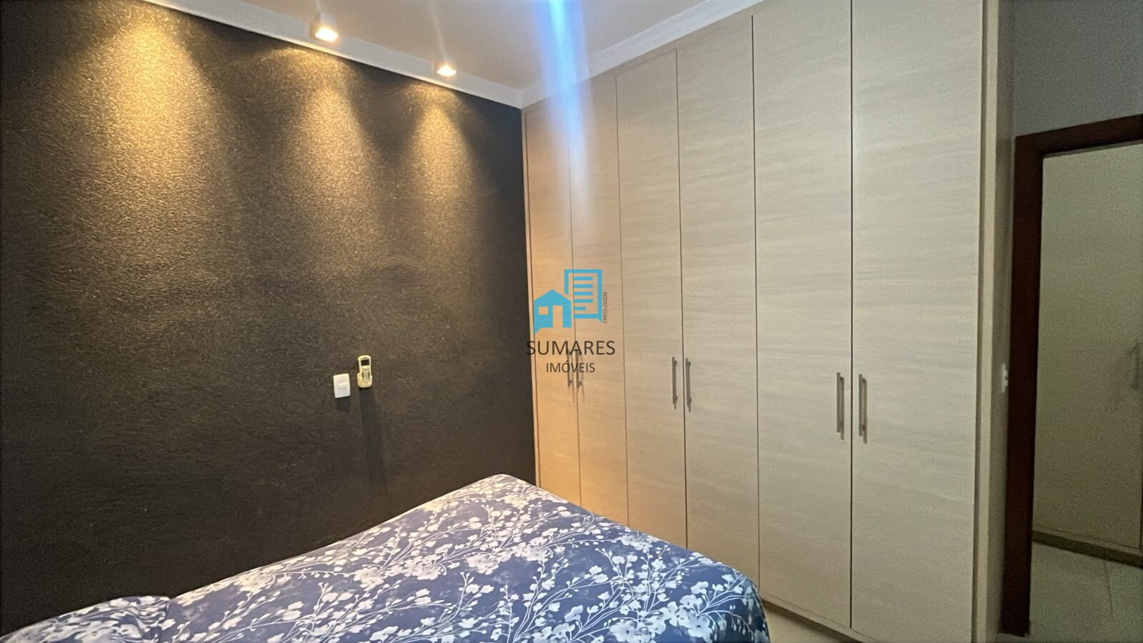 Casa com 3 quartos à venda, 270m² — foto 21 de 44