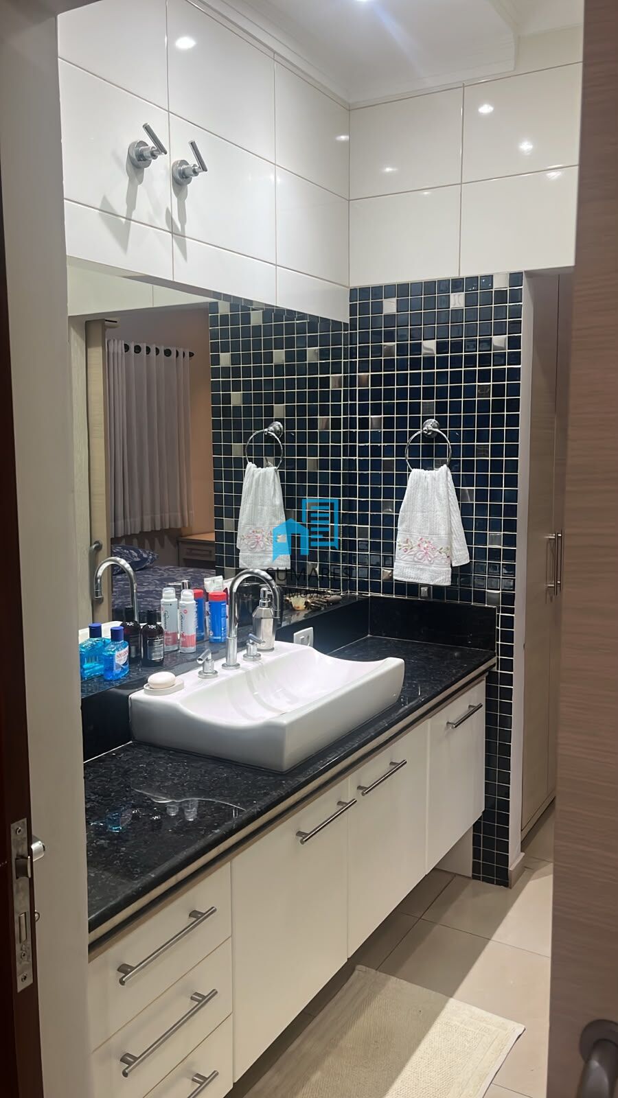 Casa com 3 quartos à venda, 270m² — foto 17 de 44
