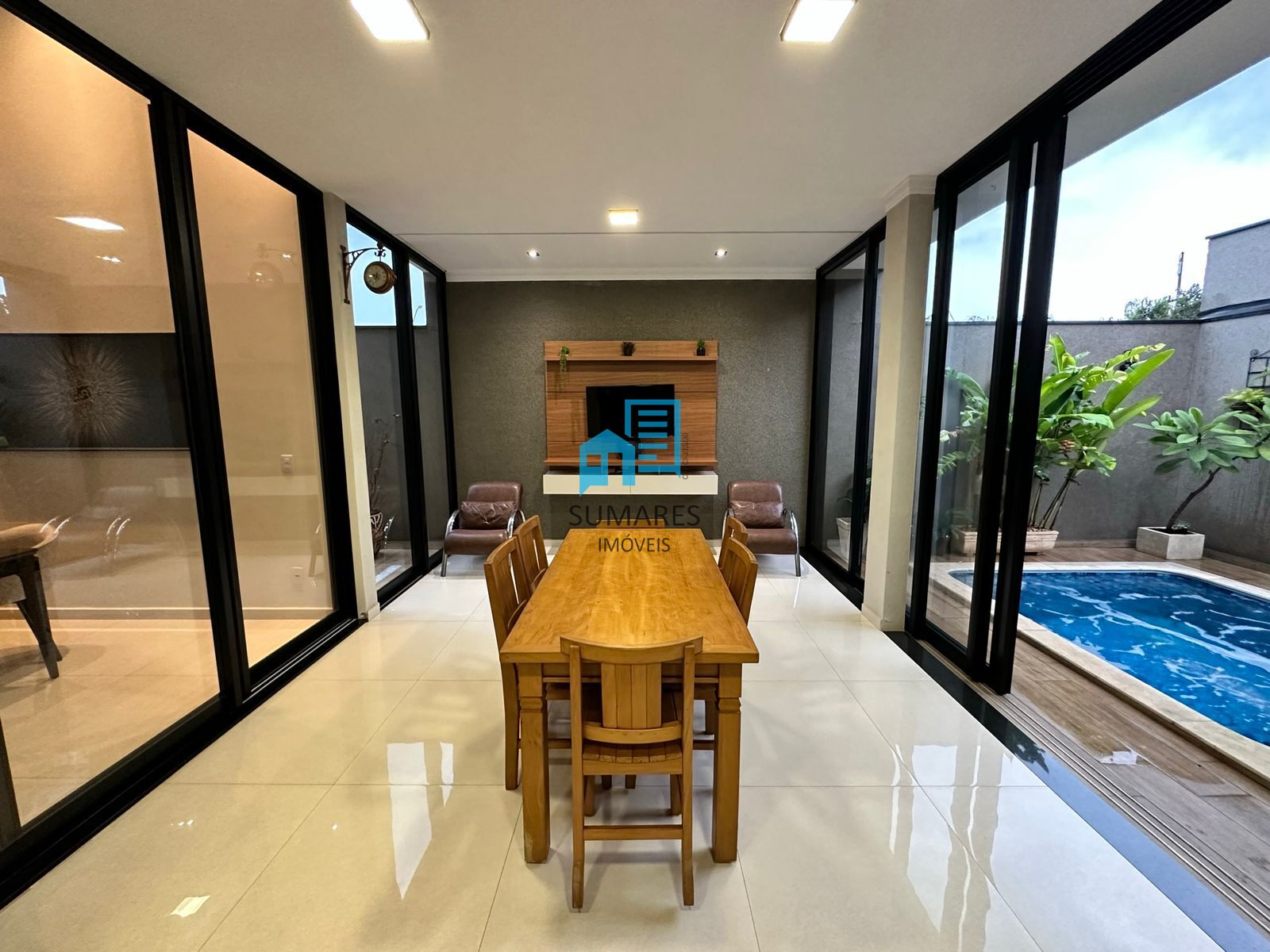 Casa com 3 quartos à venda, 219m² — foto 12 de 26
