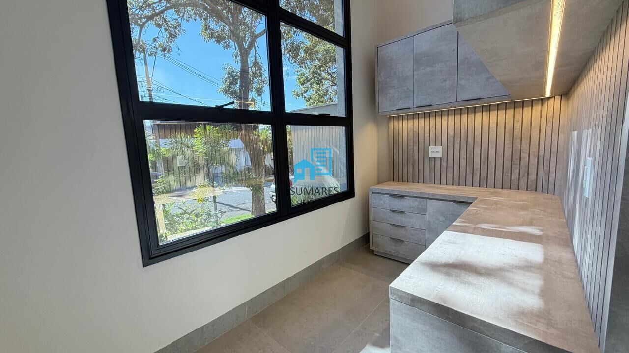 Casa de Condomínio com 3 quartos à venda, 220m² — foto 4 de 56