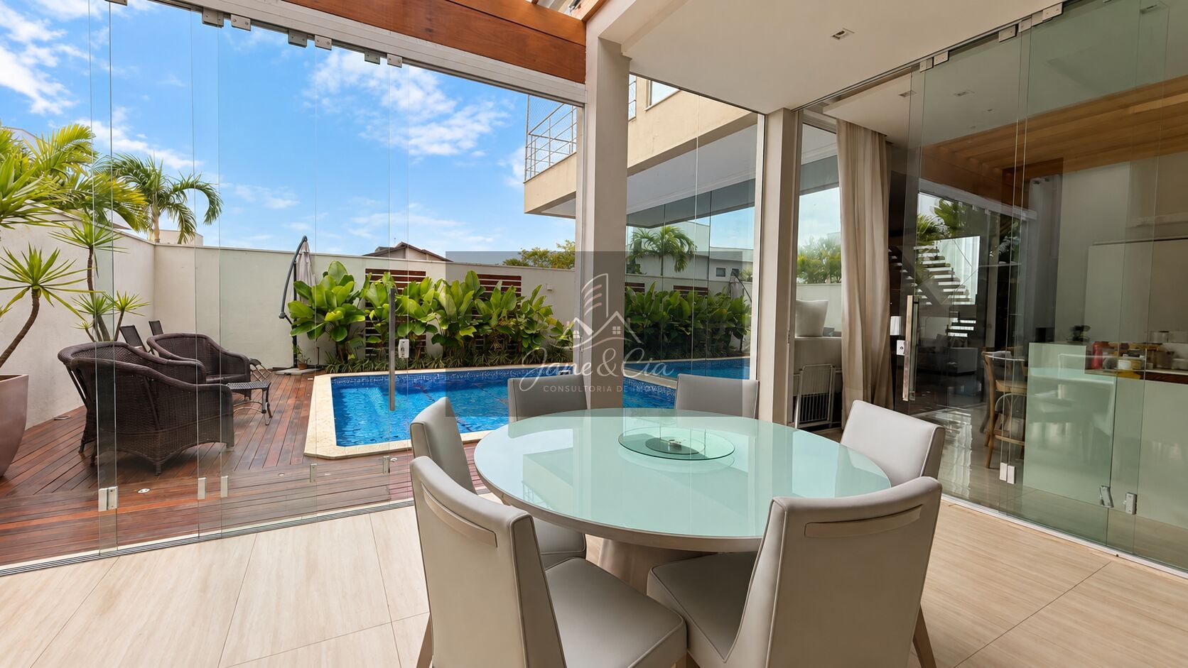 Sobrado, 4 quartos, 368 m² - Foto 2