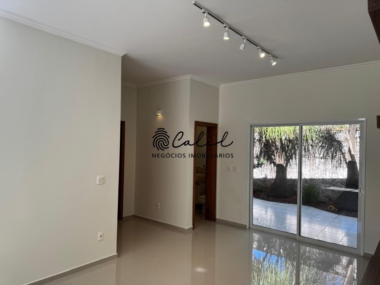 Casa, 3 quartos, 242 m² - Foto 9