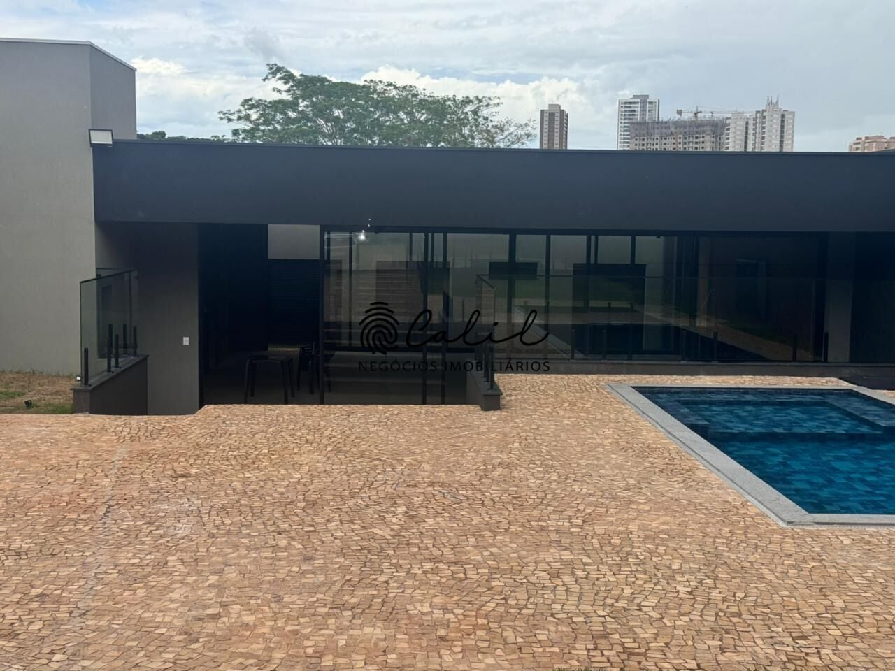 Casa, 3 quartos, 242 m² - Foto 26