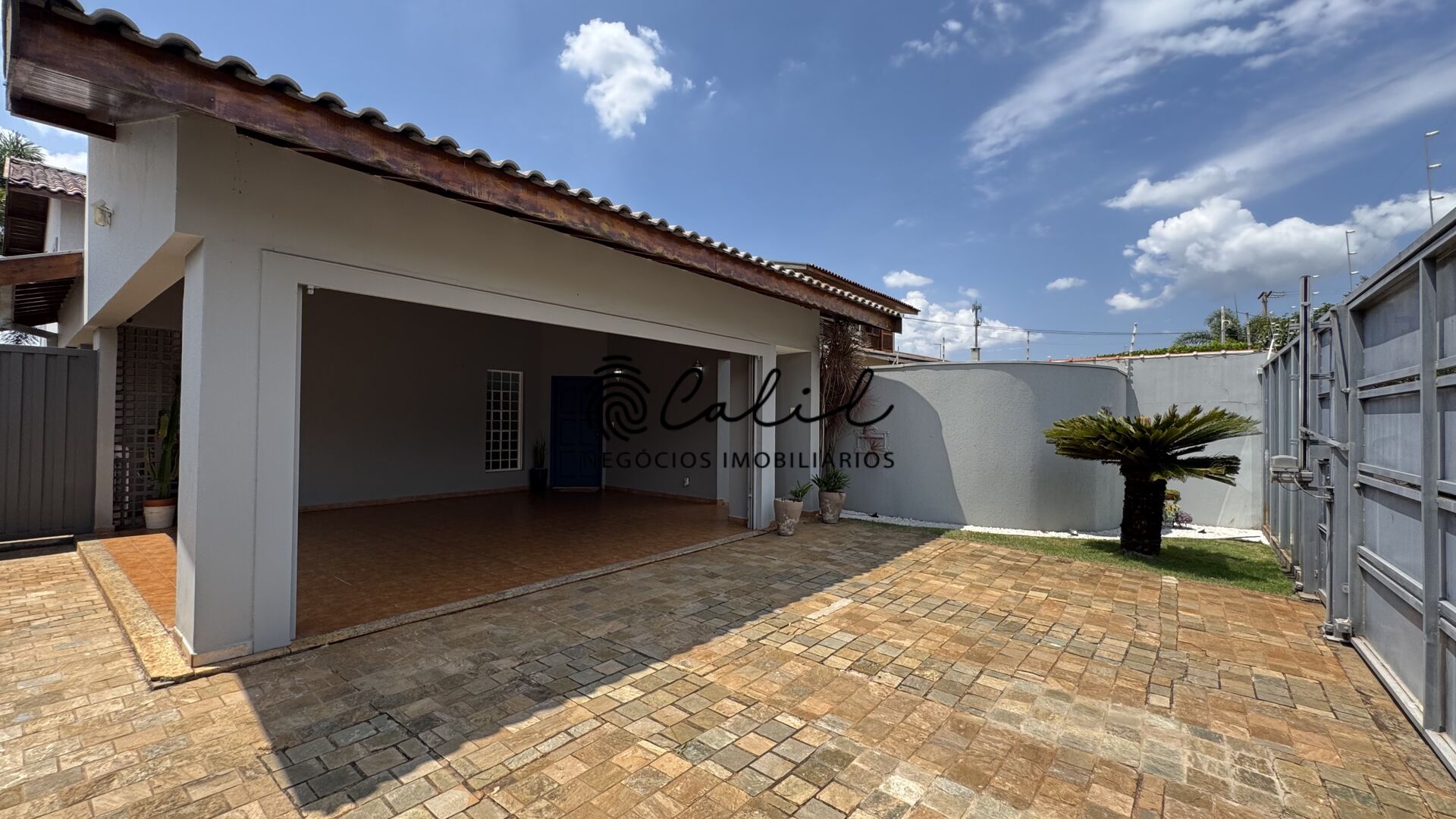 Sobrado, 4 quartos, 249 m² - Foto 2
