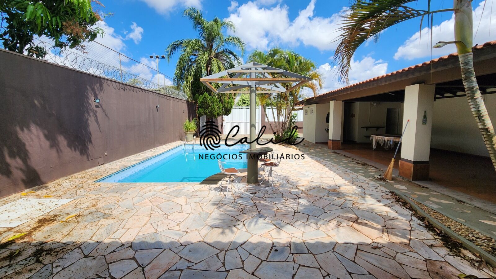 Casa, 2 quartos, 240 m² - Foto 9